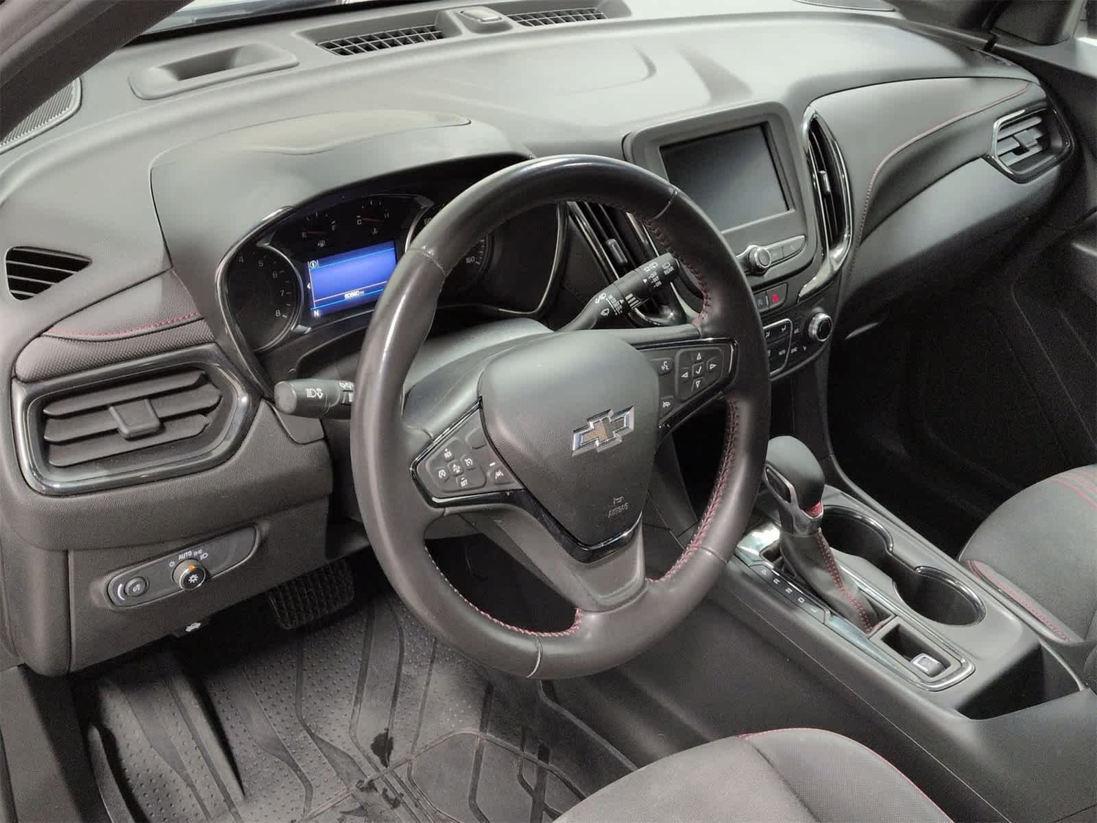 Thumbnail: 2022 Chevrolet Equinox - 10