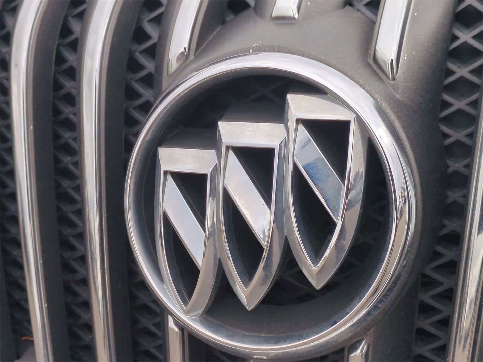 Thumbnail: 2013 Buick Verano - 13