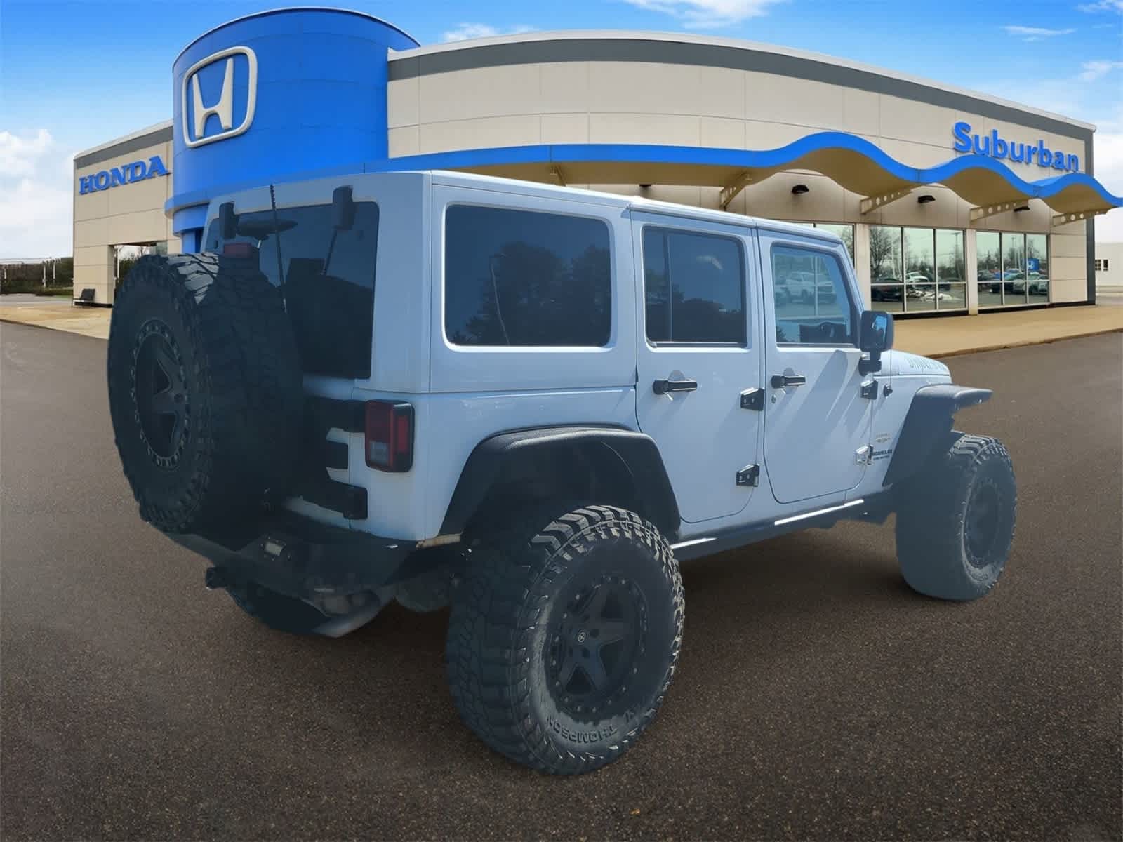 Thumbnail: 2015 Jeep Wrangler - 8