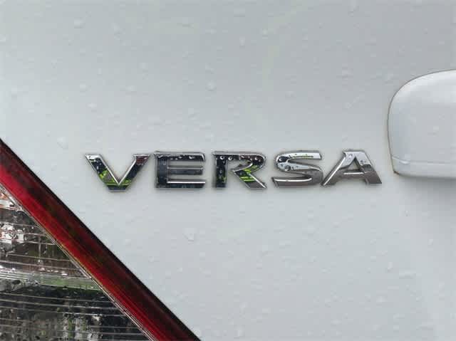 2019 Nissan Versa SV 12
