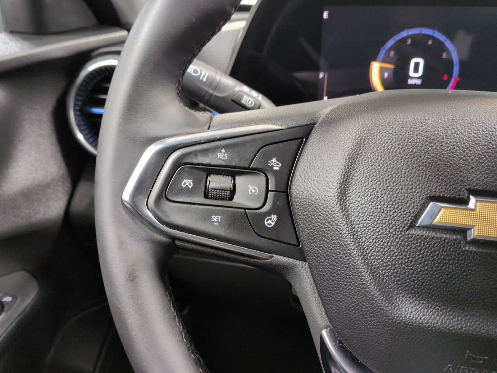 Thumbnail: 2025 Chevrolet Trax - 24