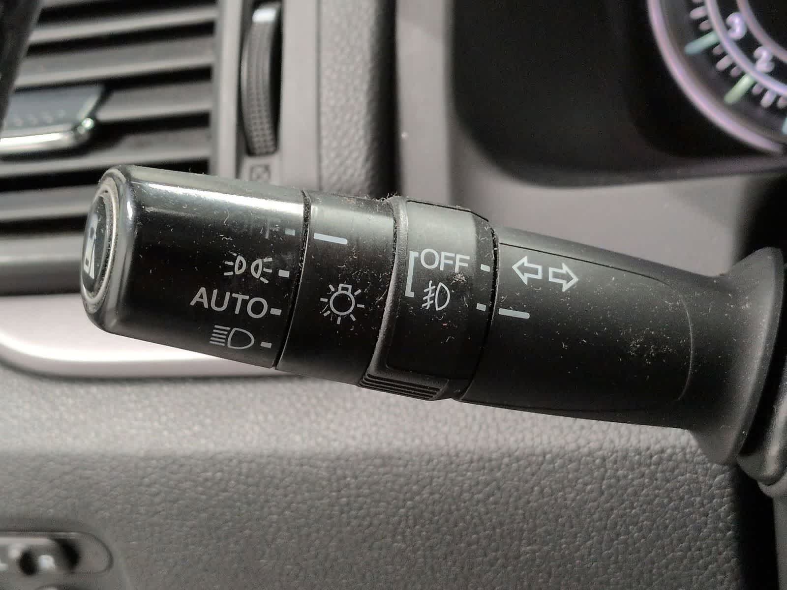 Thumbnail: 2017 Honda Pilot - 29