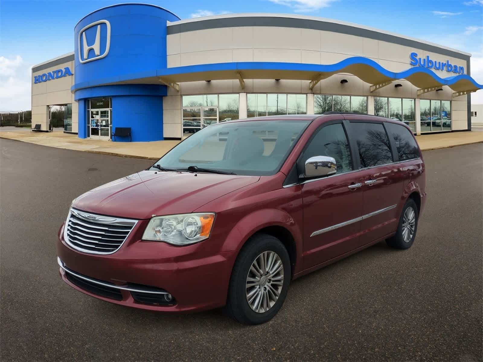 2014 Chrysler Town & Country photo 4