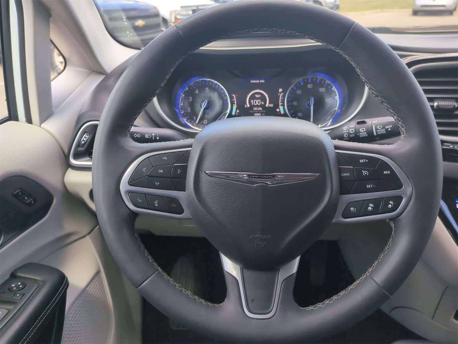 Thumbnail: 2024 Chrysler Pacifica - 22
