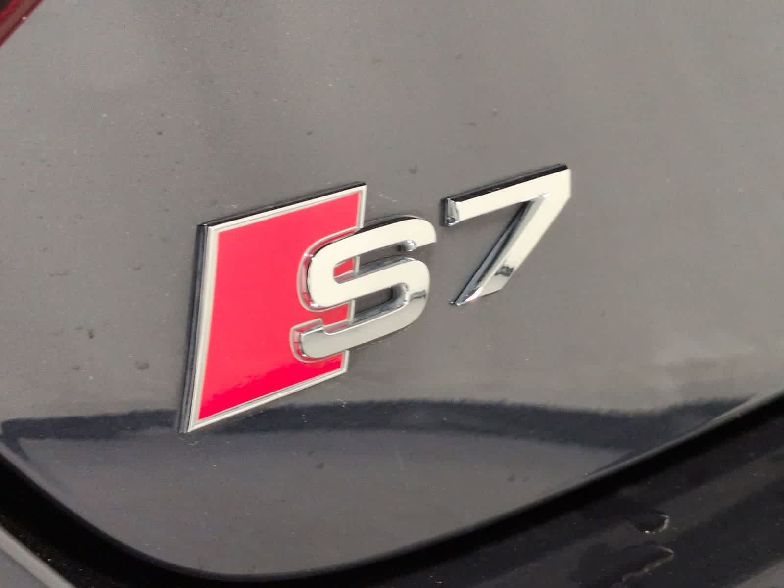 Thumbnail: 2016 Audi S7 - 12