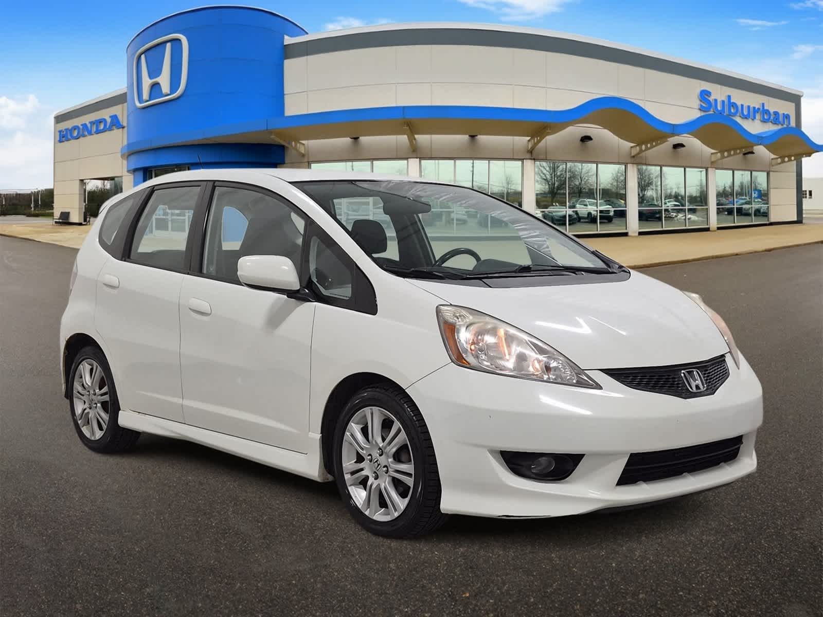 Used 2009 Honda Fit Sport with VIN JHMGE884X9S062639 for sale in Farmington Hills, MI
