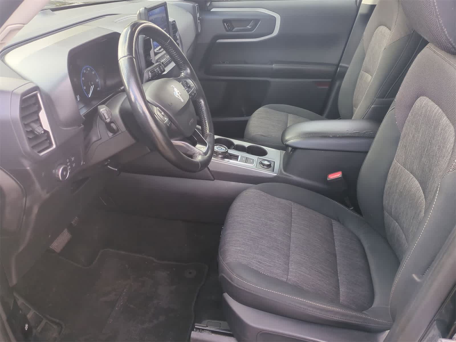 Thumbnail: 2022 Ford Bronco Sport - 17