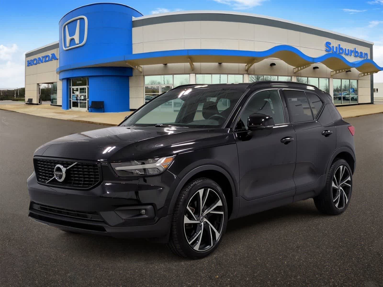 Thumbnail: 2019 Volvo XC40 - 4
