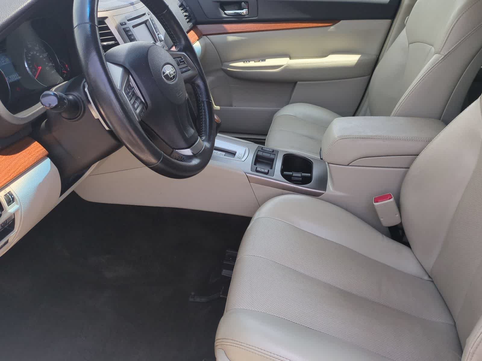 Thumbnail: 2014 Subaru Outback - 16