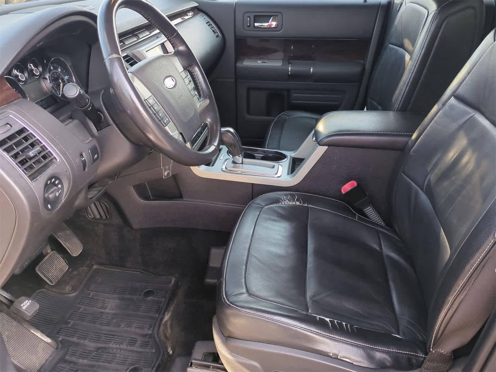 Thumbnail: 2011 Ford Flex - 16