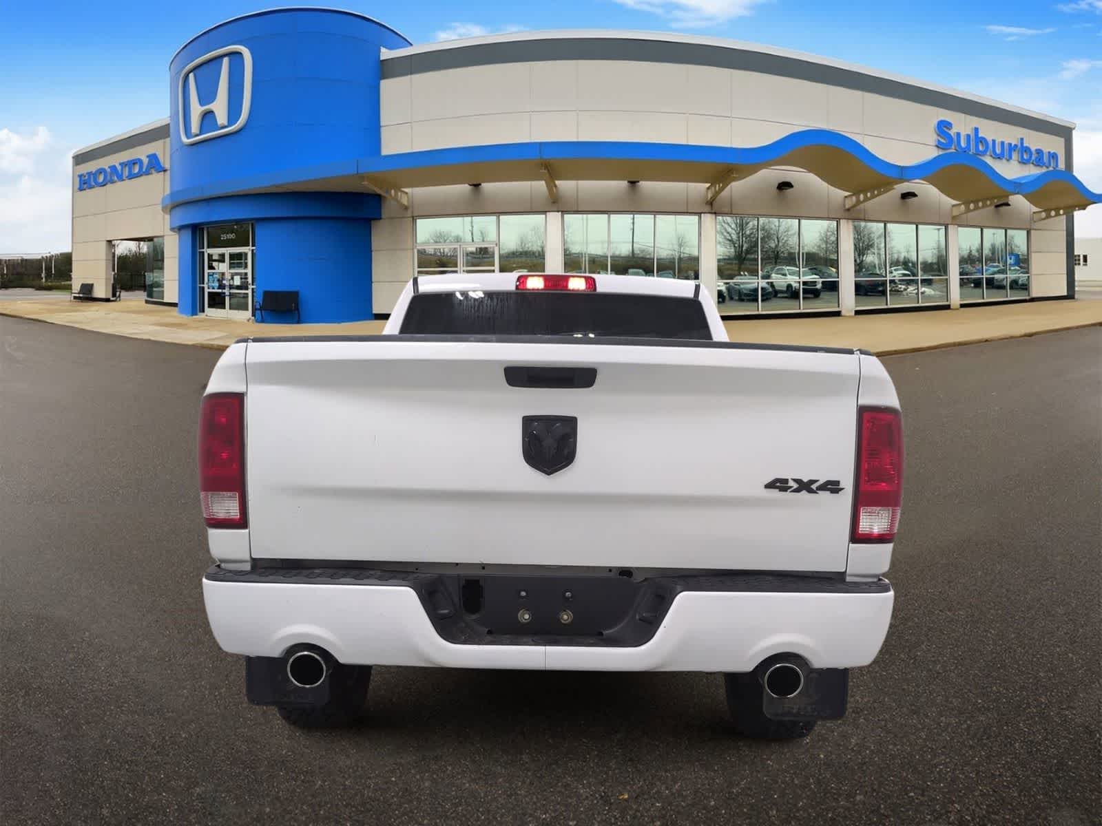 Thumbnail: 2019 RAM 1500 Classic - 7