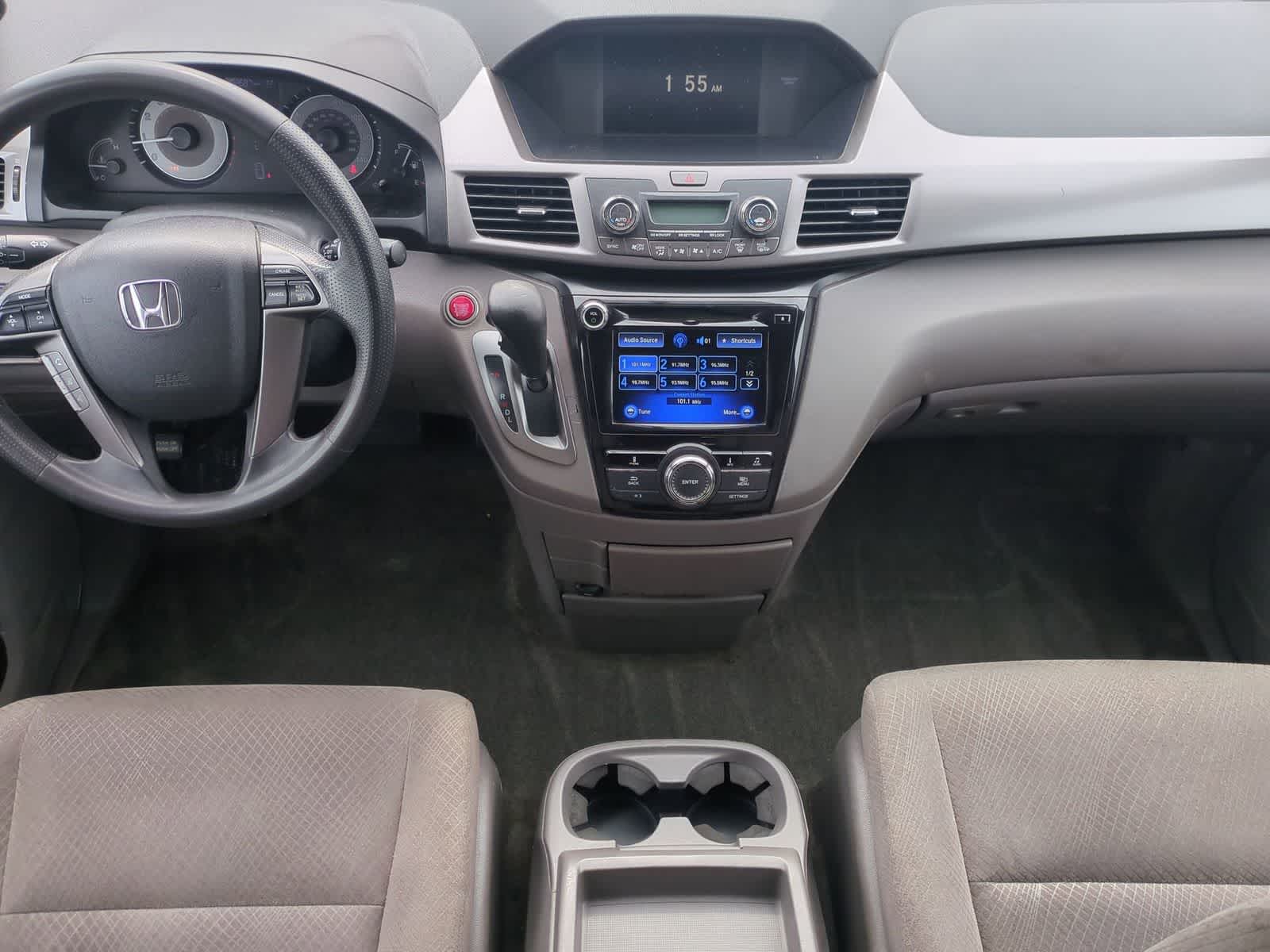Thumbnail: 2015 Honda Odyssey - 15