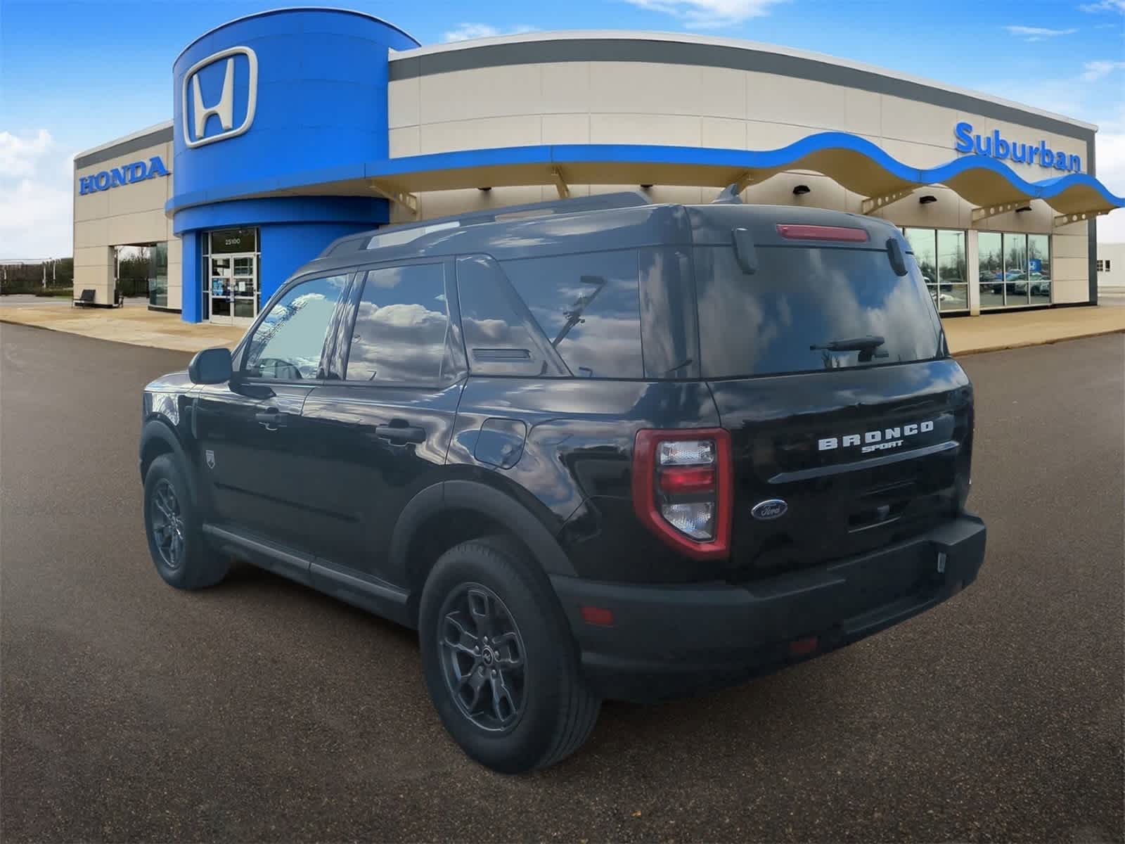 Thumbnail: 2022 Ford Bronco Sport - 6