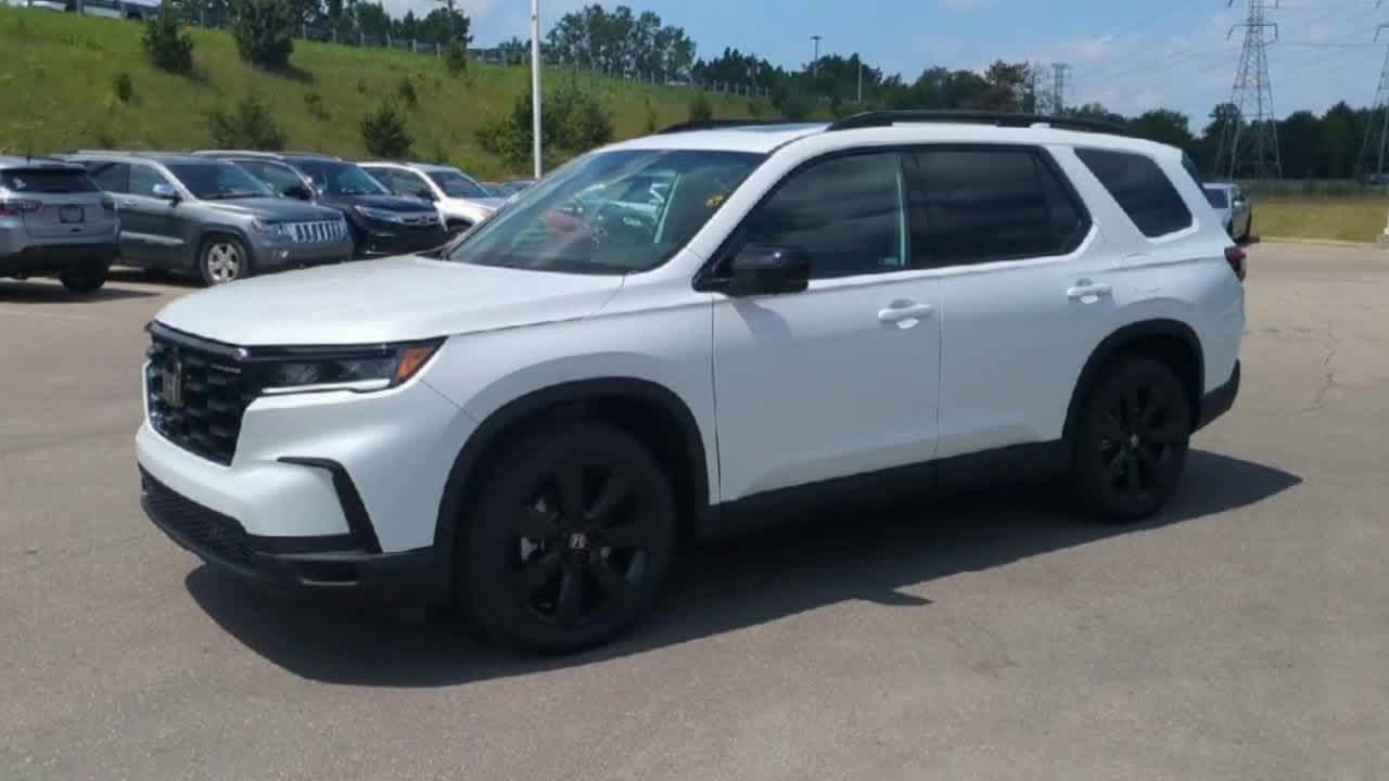 Thumbnail: 2025 Honda Pilot - 4
