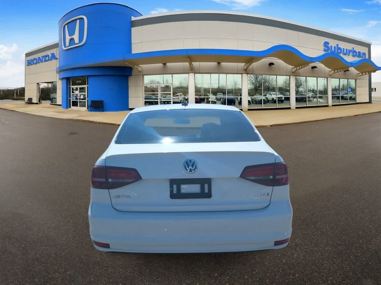Thumbnail: 2016 Volkswagen Jetta - 7
