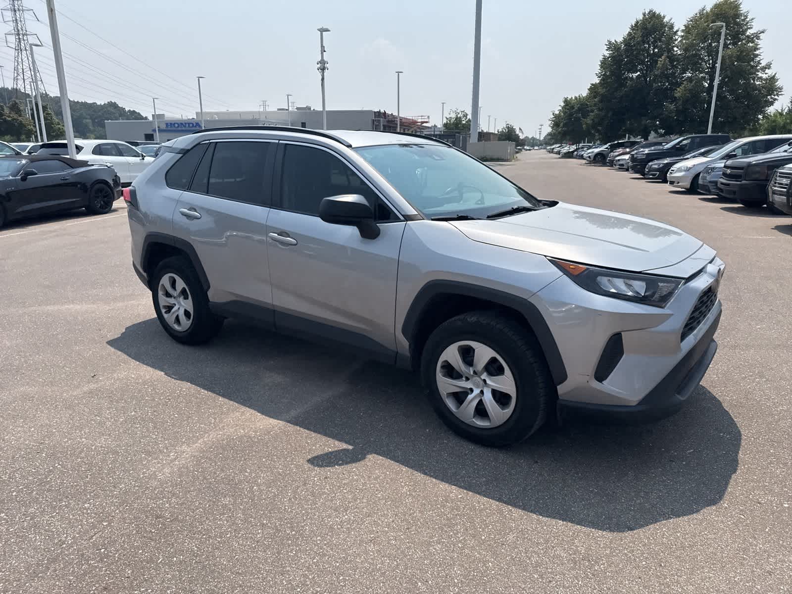 Thumbnail: 2019 Toyota RAV4 - 8