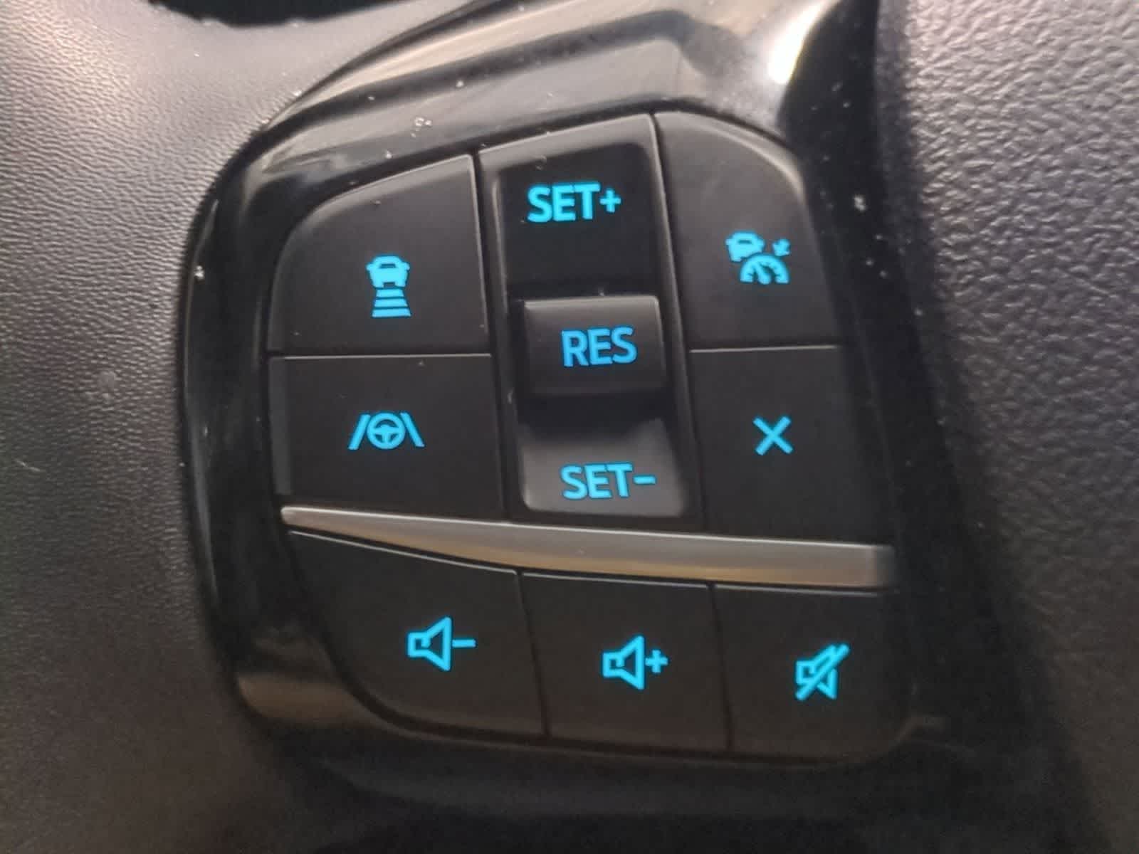 Thumbnail: 2022 Ford Escape - 23