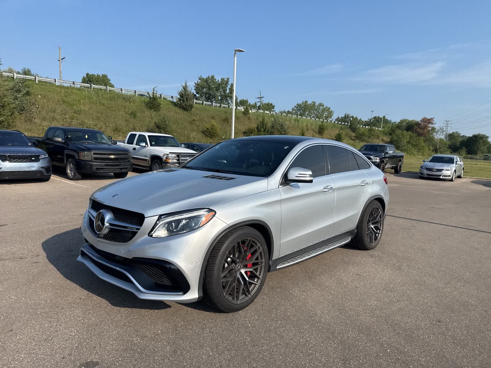 Thumbnail: 2019 Mercedes-Benz GLE - 2