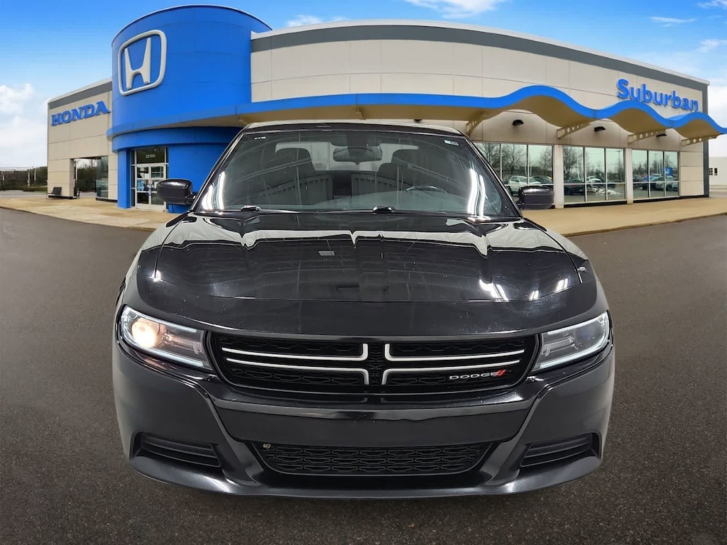 Used 2015 Dodge Charger SE Sedan