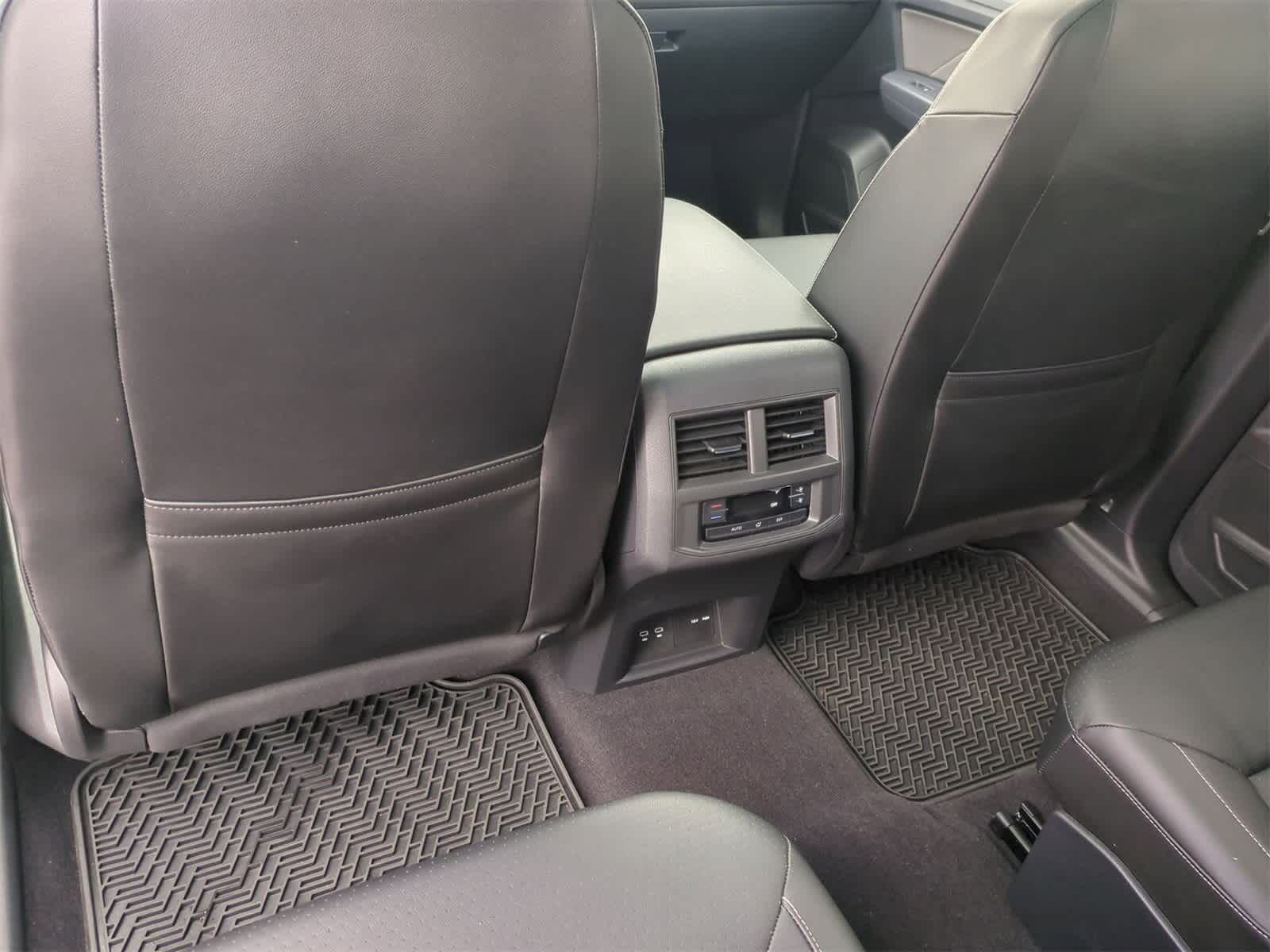 Thumbnail: 2021 Volkswagen Atlas - 19