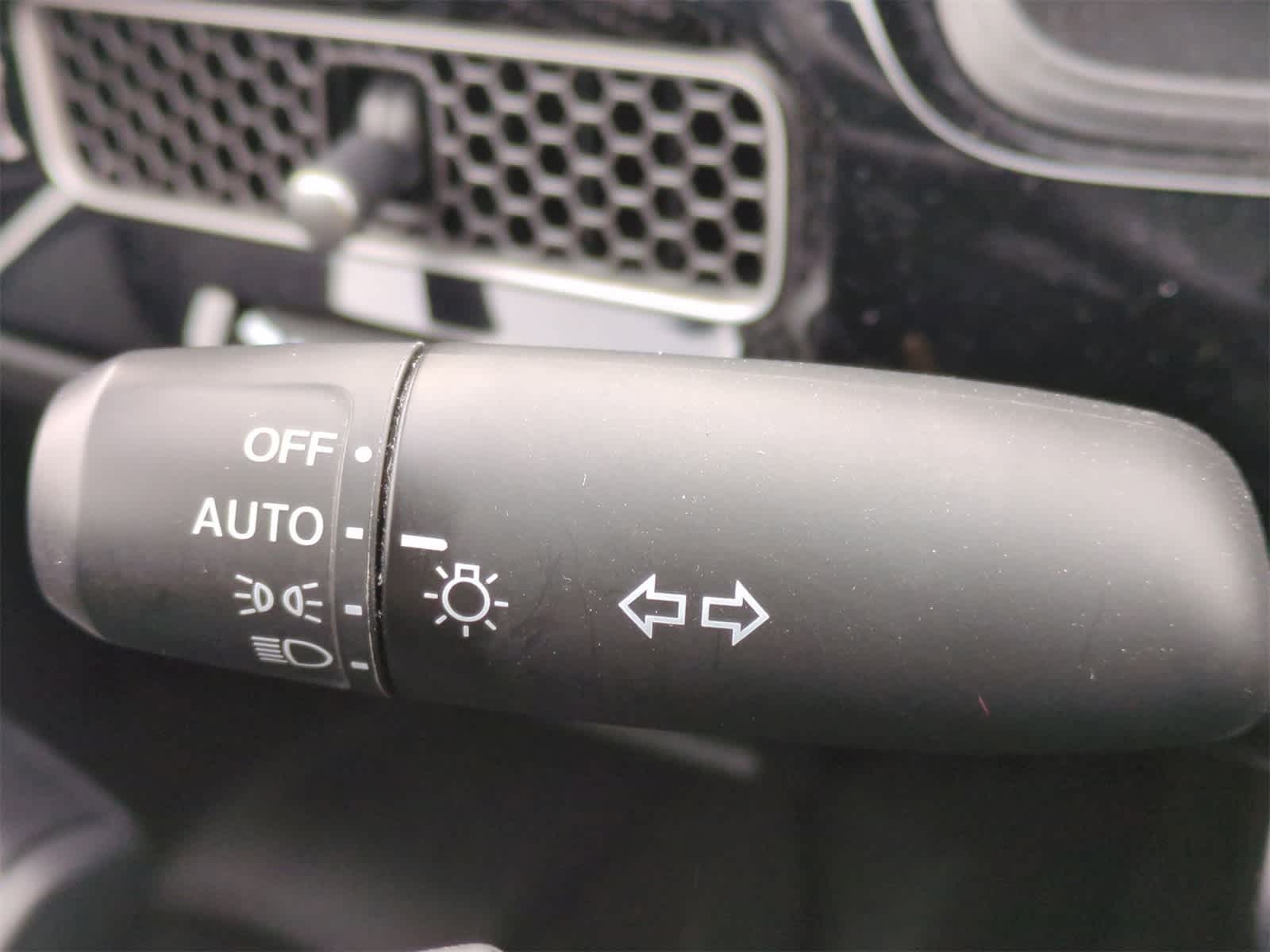 Thumbnail: 2023 Honda Civic - 26