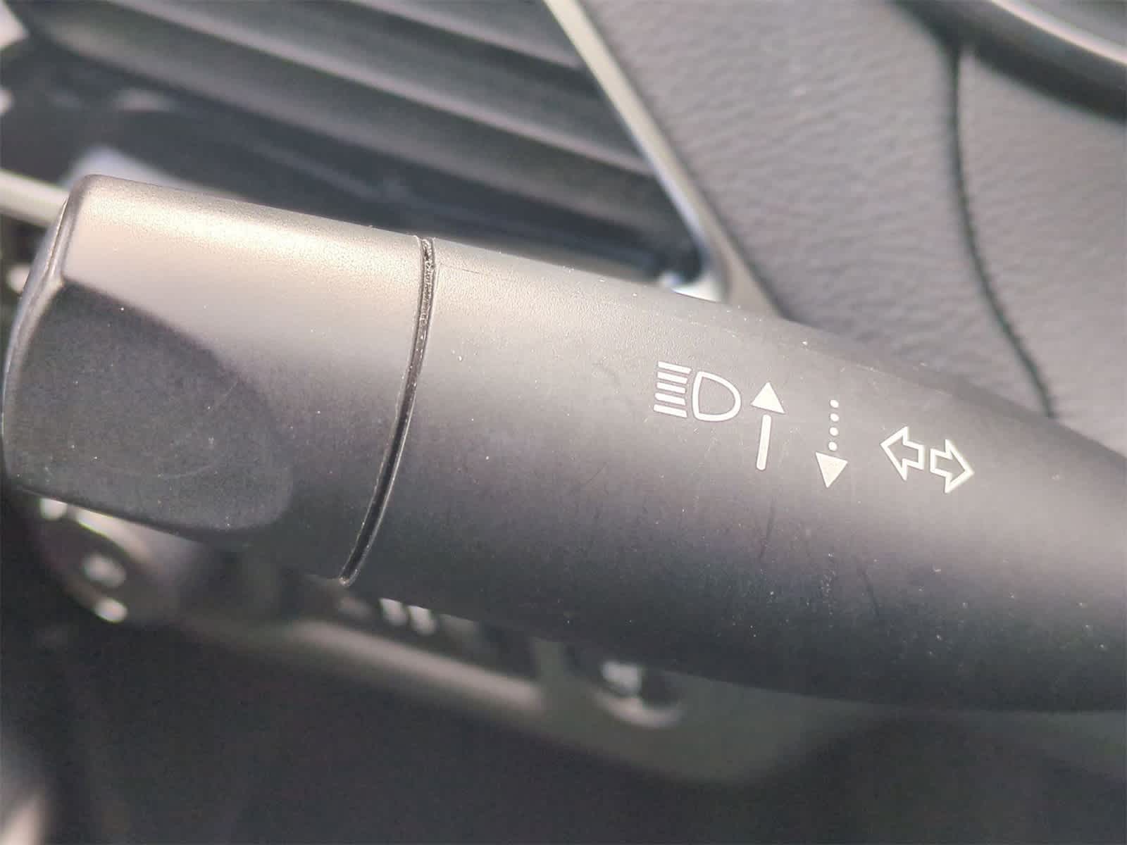 Thumbnail: 2020 Jeep Cherokee - 26