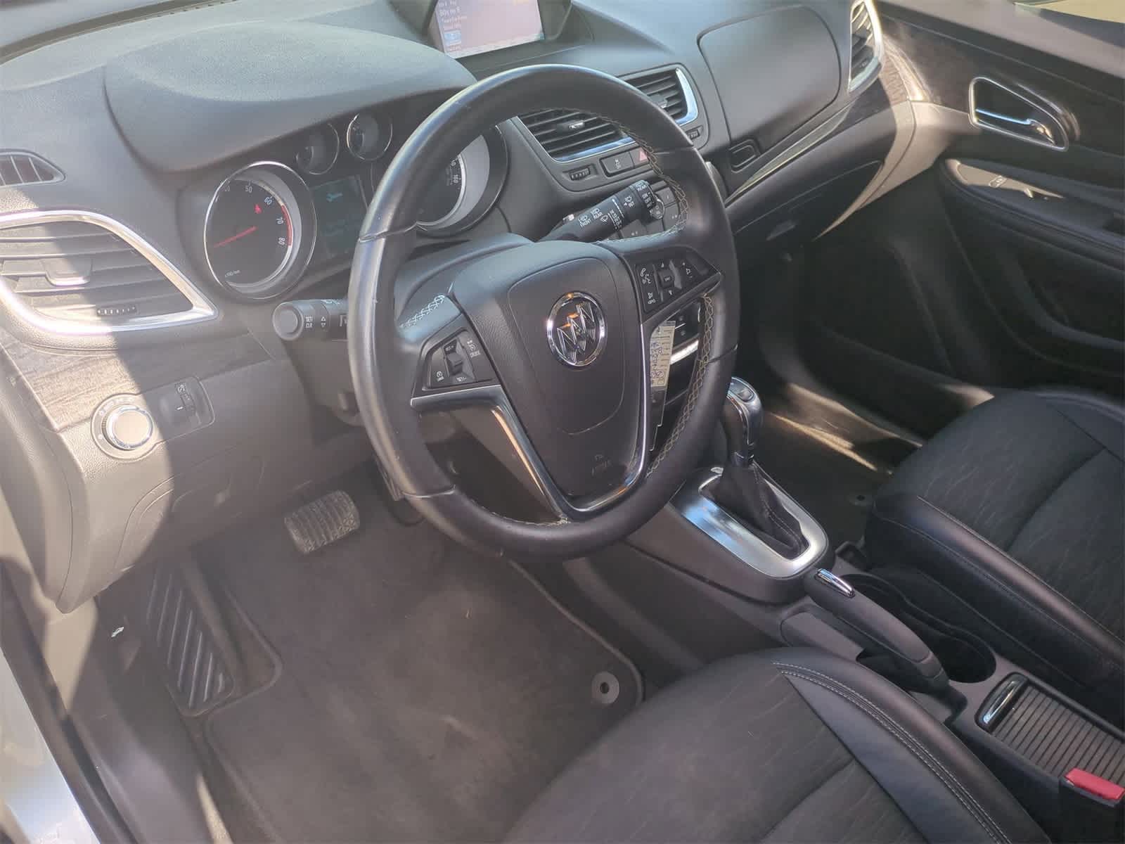 Thumbnail: 2016 Buick Encore - 10