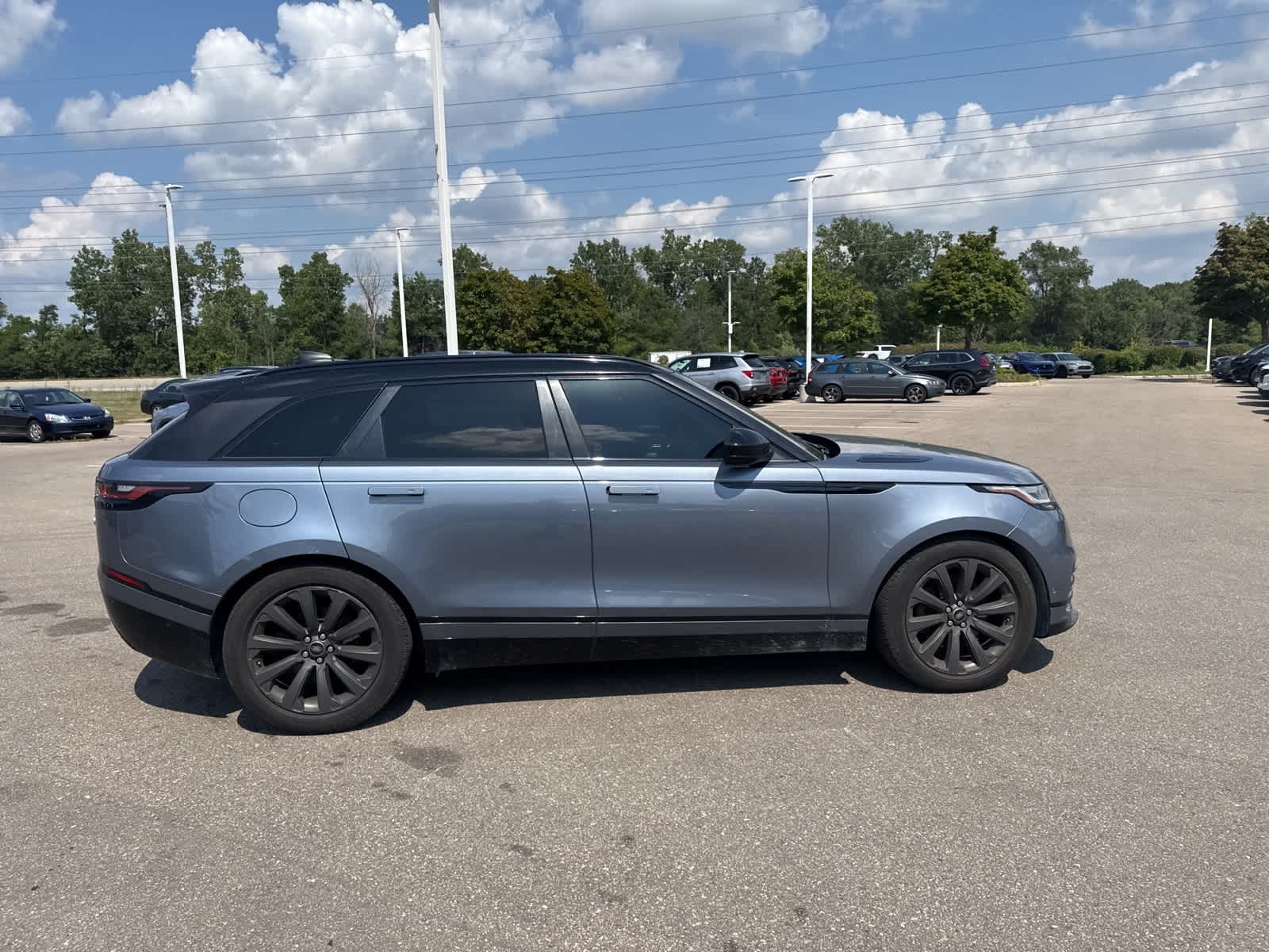 Thumbnail: 2018 Land Rover Range Rover Velar - 11