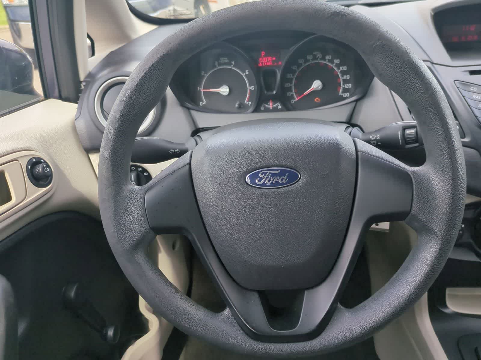 Thumbnail: 2013 Ford Fiesta - 22