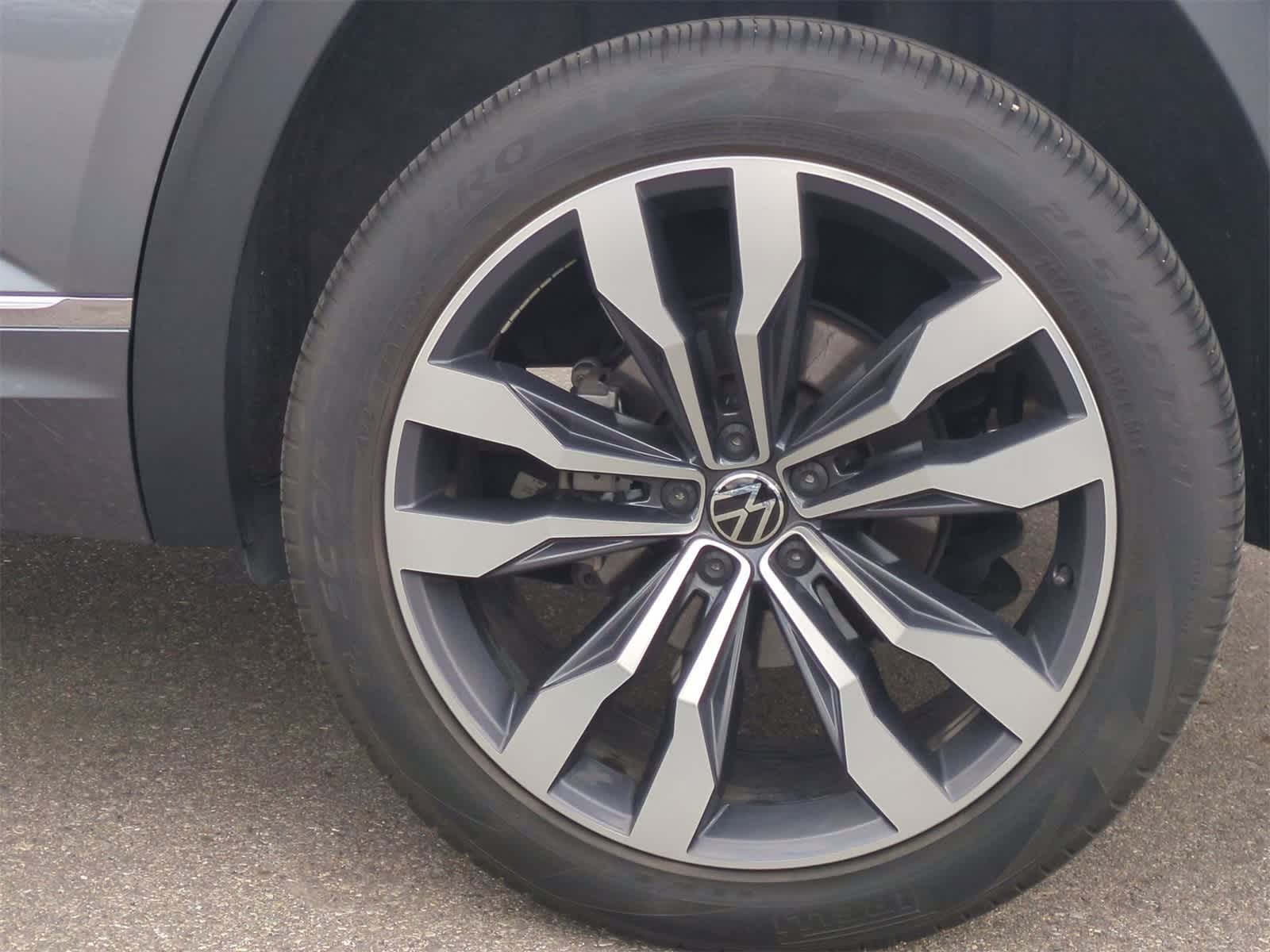 Thumbnail: 2021 Volkswagen Atlas - 15