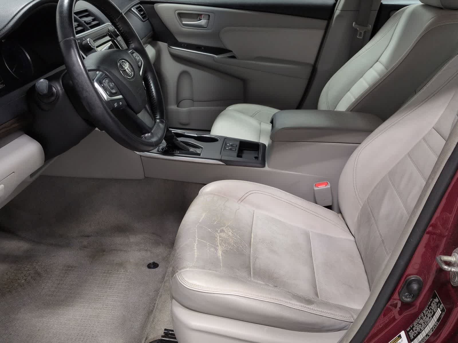 Thumbnail: 2015 Toyota Camry - 17