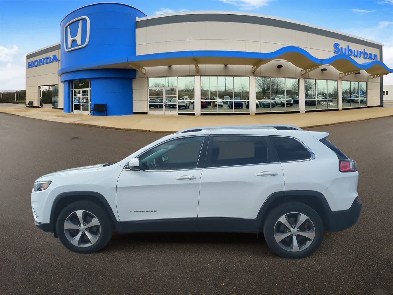 Thumbnail: 2020 Jeep Cherokee - 5