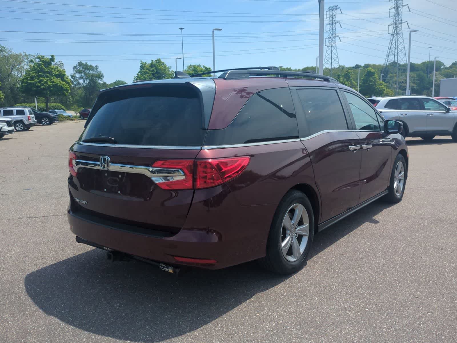 Thumbnail: 2019 Honda Odyssey - 8