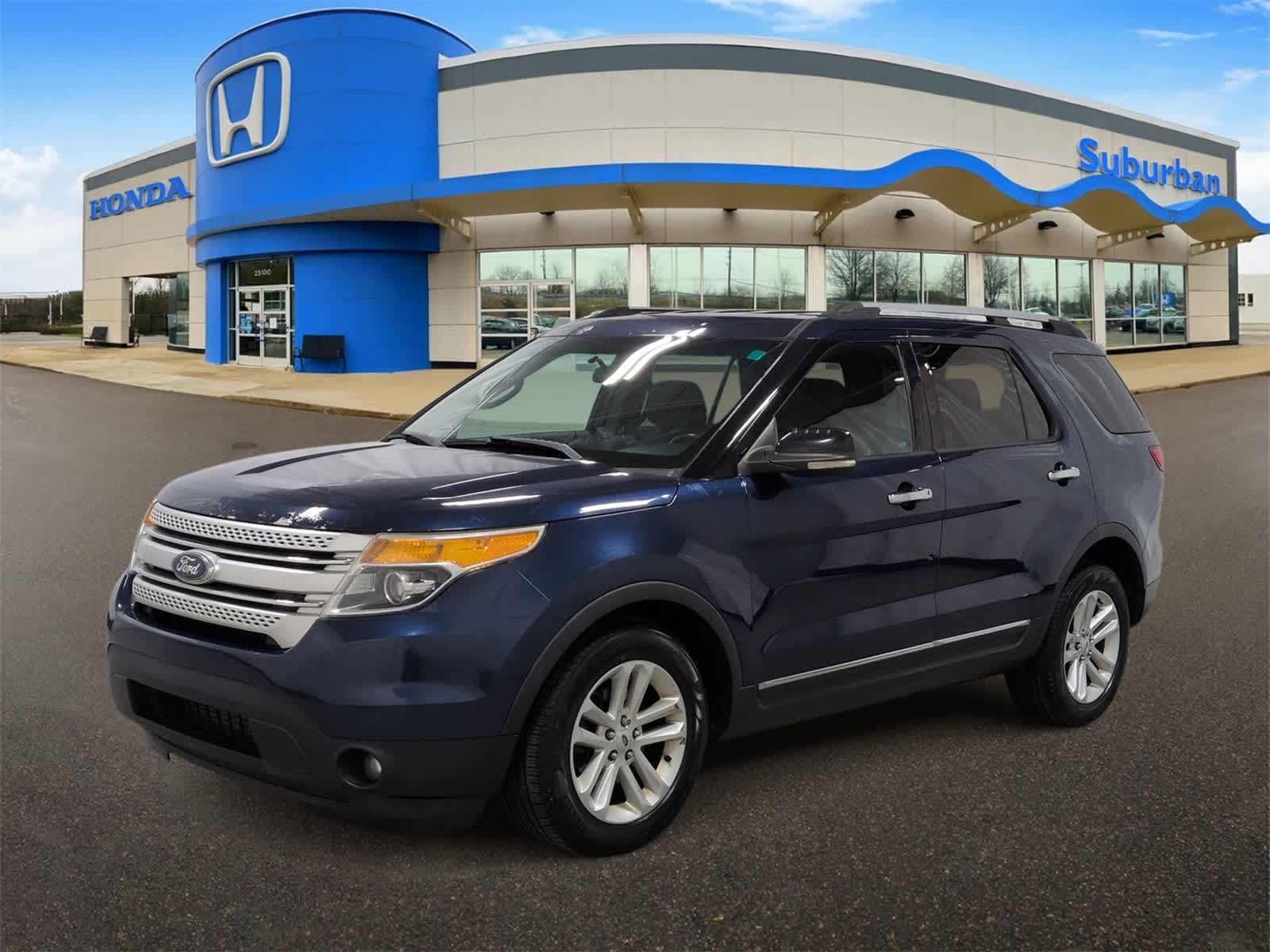 Thumbnail: 2012 Ford Explorer - 4