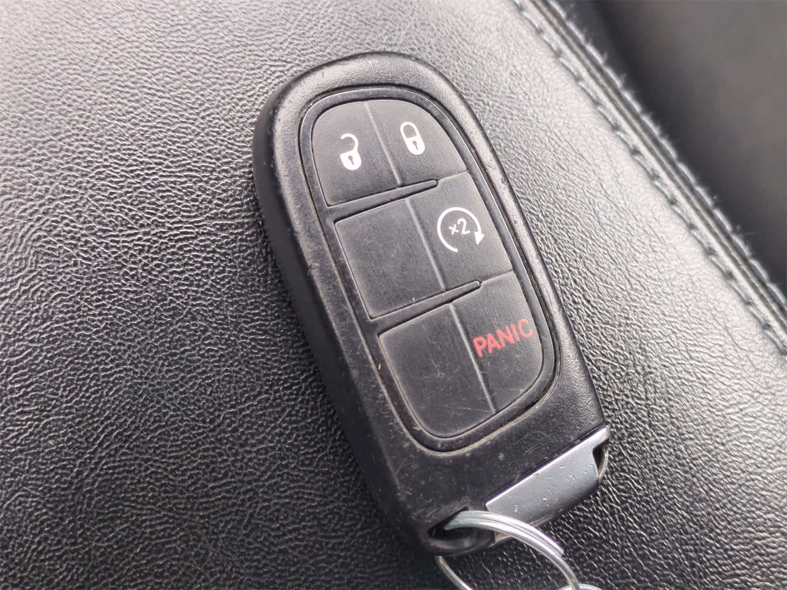 Thumbnail: 2019 Jeep Cherokee - 33