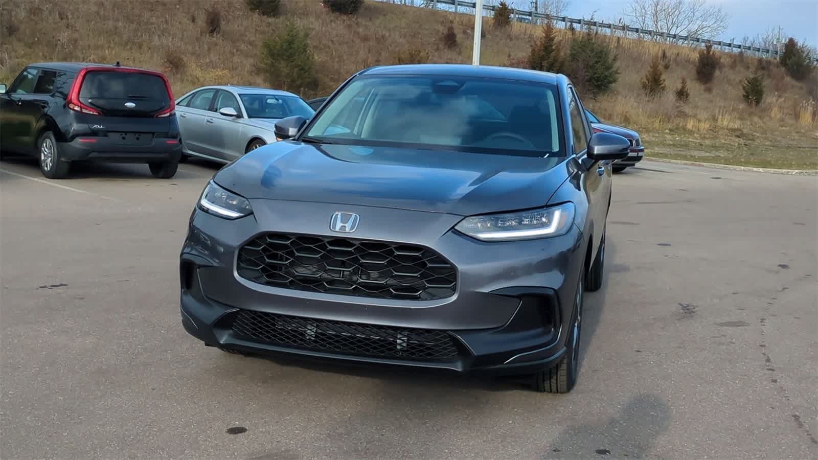 2026 Honda HR-V LX photo 3