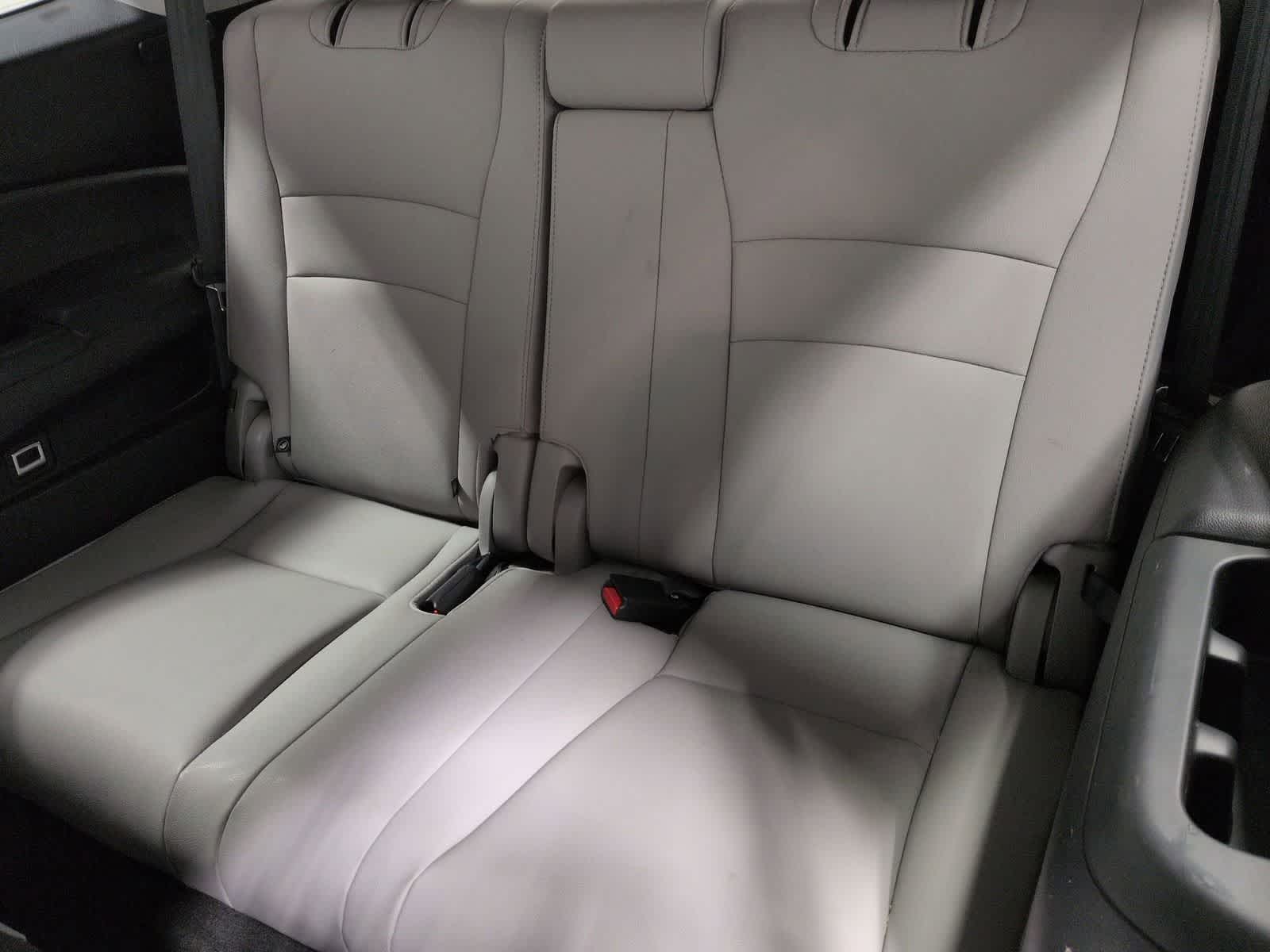 Thumbnail: 2016 Honda Pilot - 38