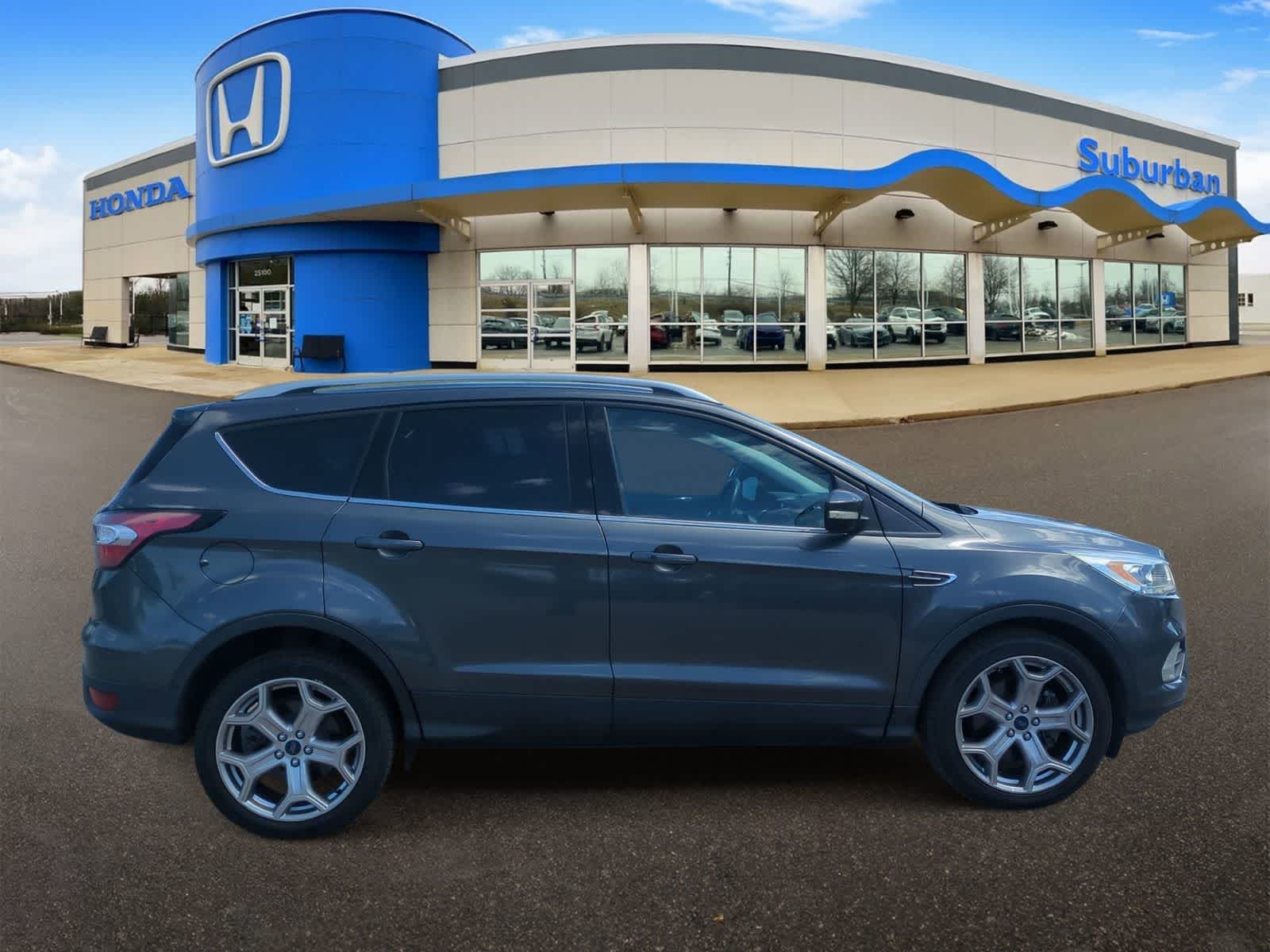 Thumbnail: 2017 Ford Escape - 9