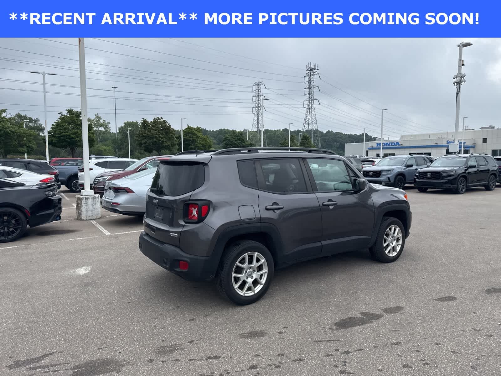 Thumbnail: 2019 Jeep Renegade - 14