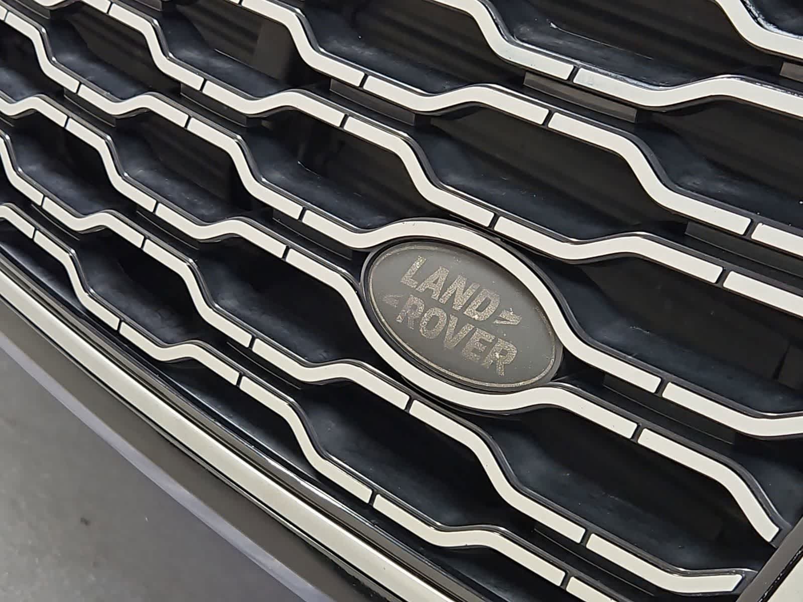 Thumbnail: 2019 Land Rover Range Rover - 11