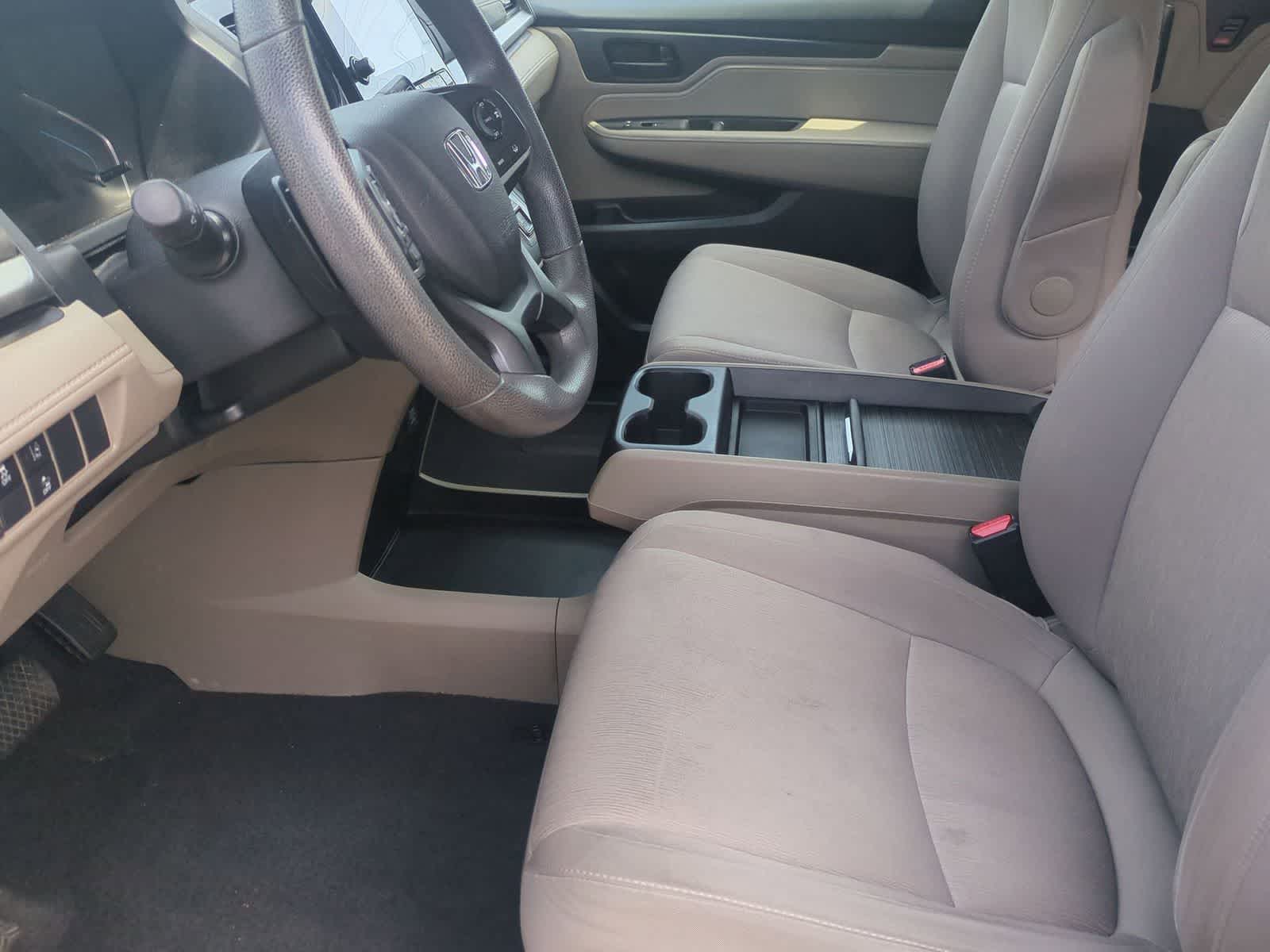 Thumbnail: 2019 Honda Odyssey - 16