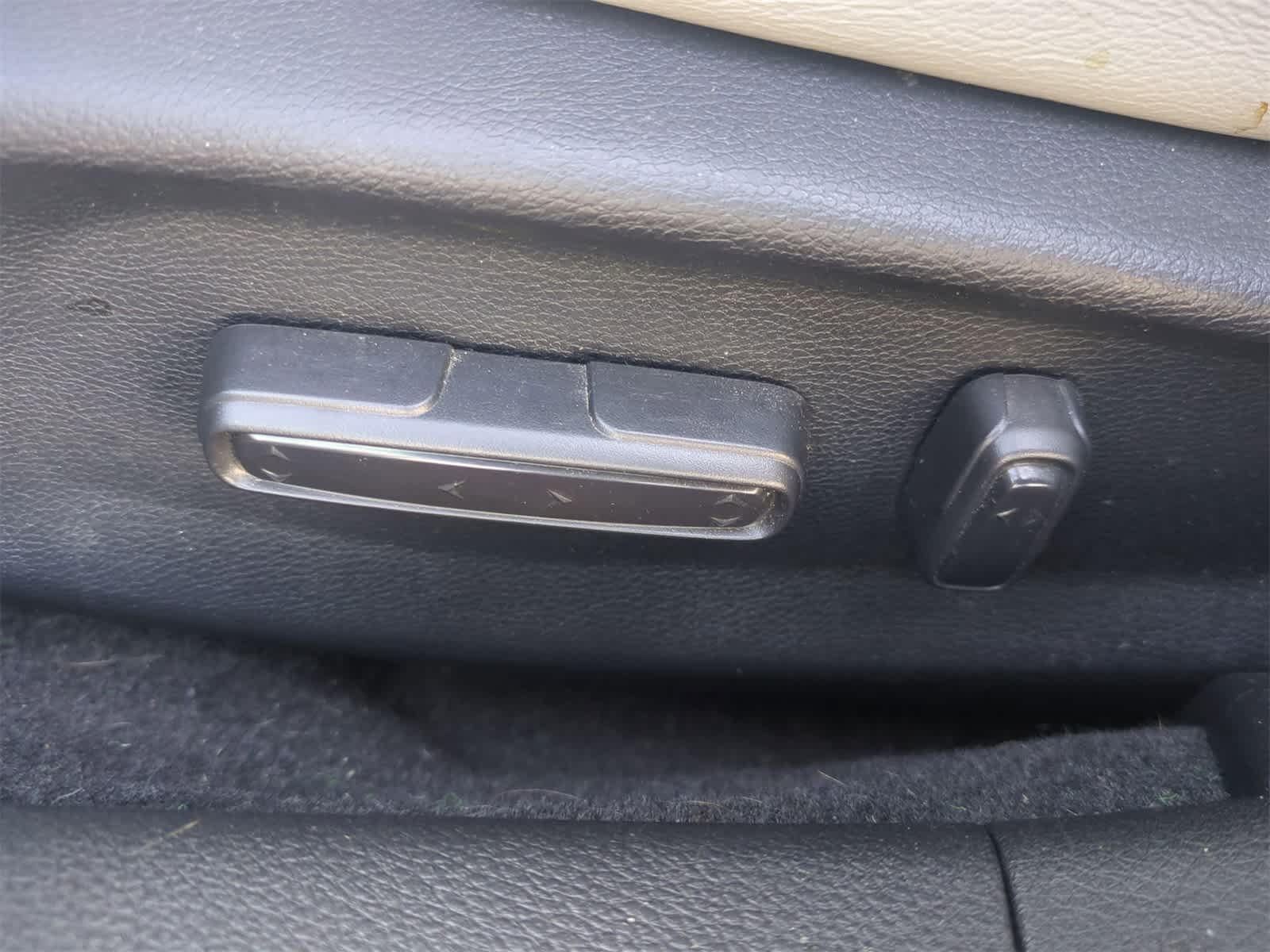 Thumbnail: 2019 Honda Insight - 18