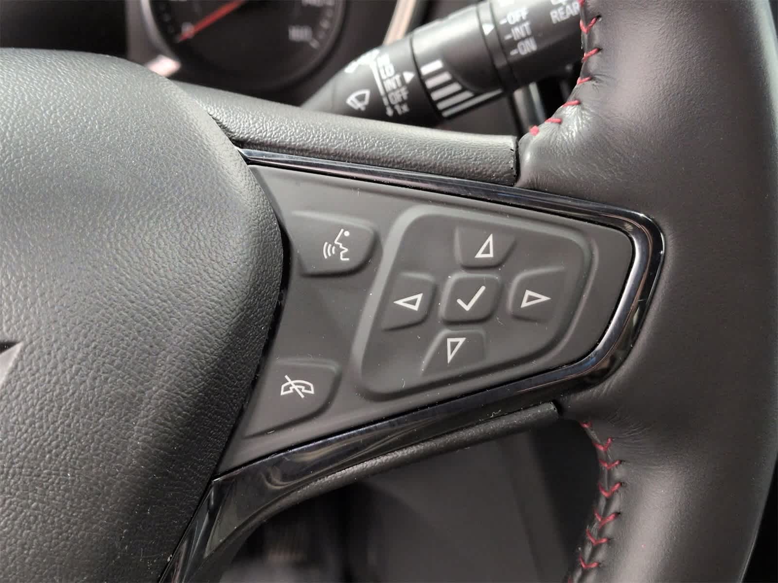 Thumbnail: 2022 Chevrolet Equinox - 25