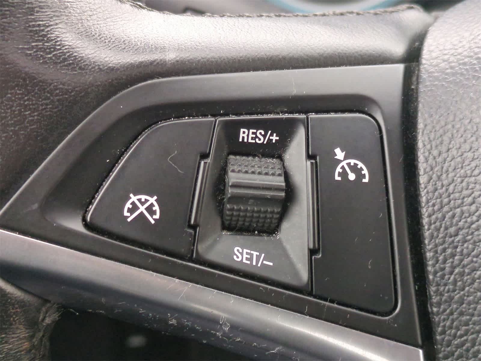 Thumbnail: 2013 Buick Verano - 25