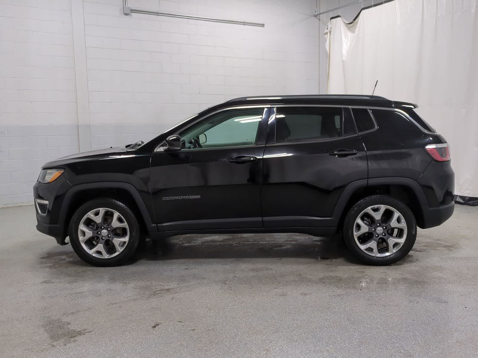 Thumbnail: 2017 Jeep Compass - 11