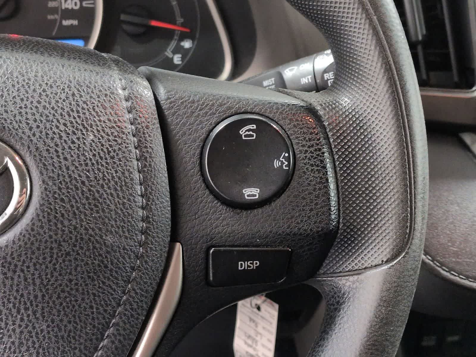 Thumbnail: 2015 Toyota RAV4 - 25