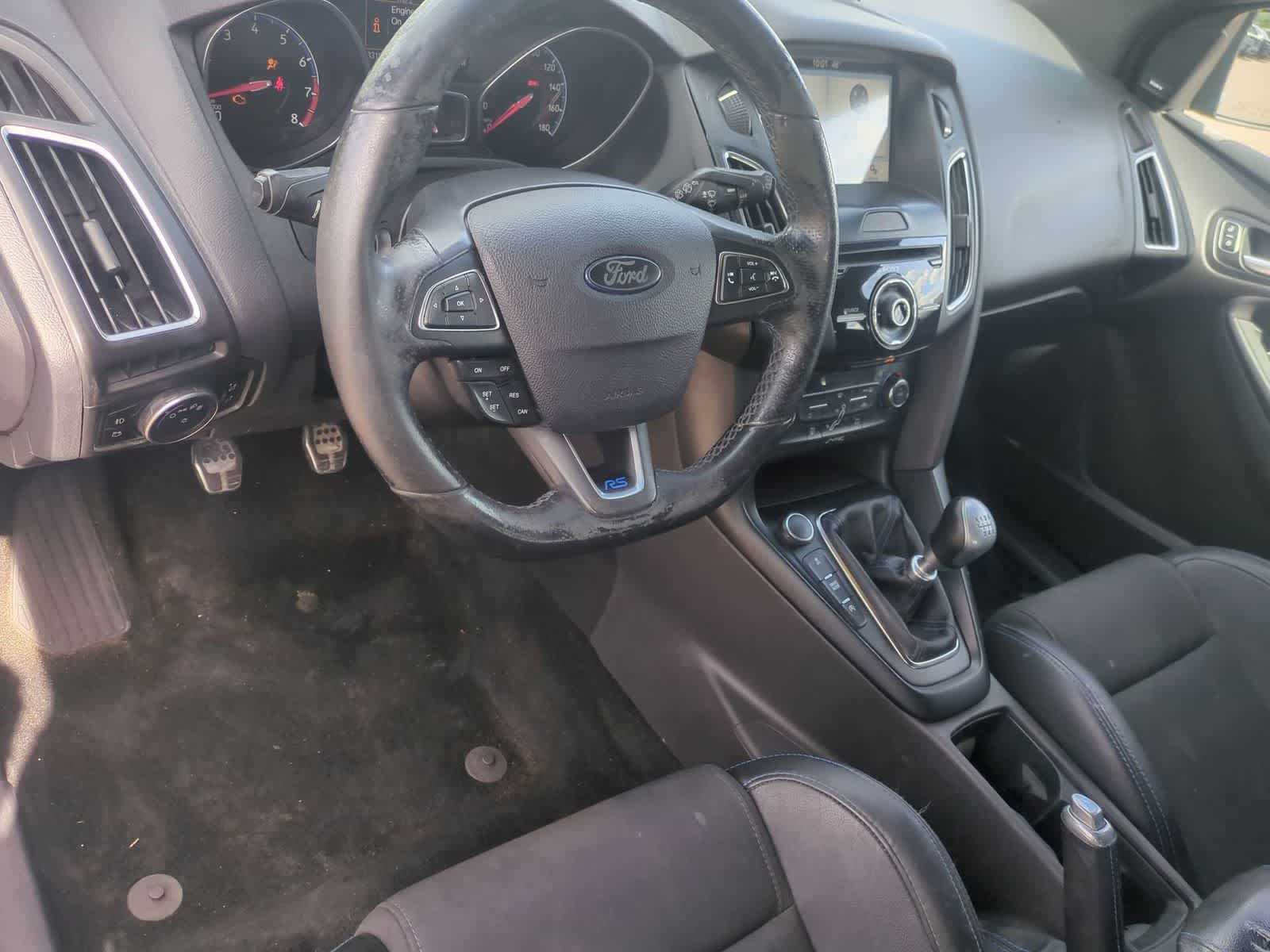 Thumbnail: 2017 Ford Focus - 10