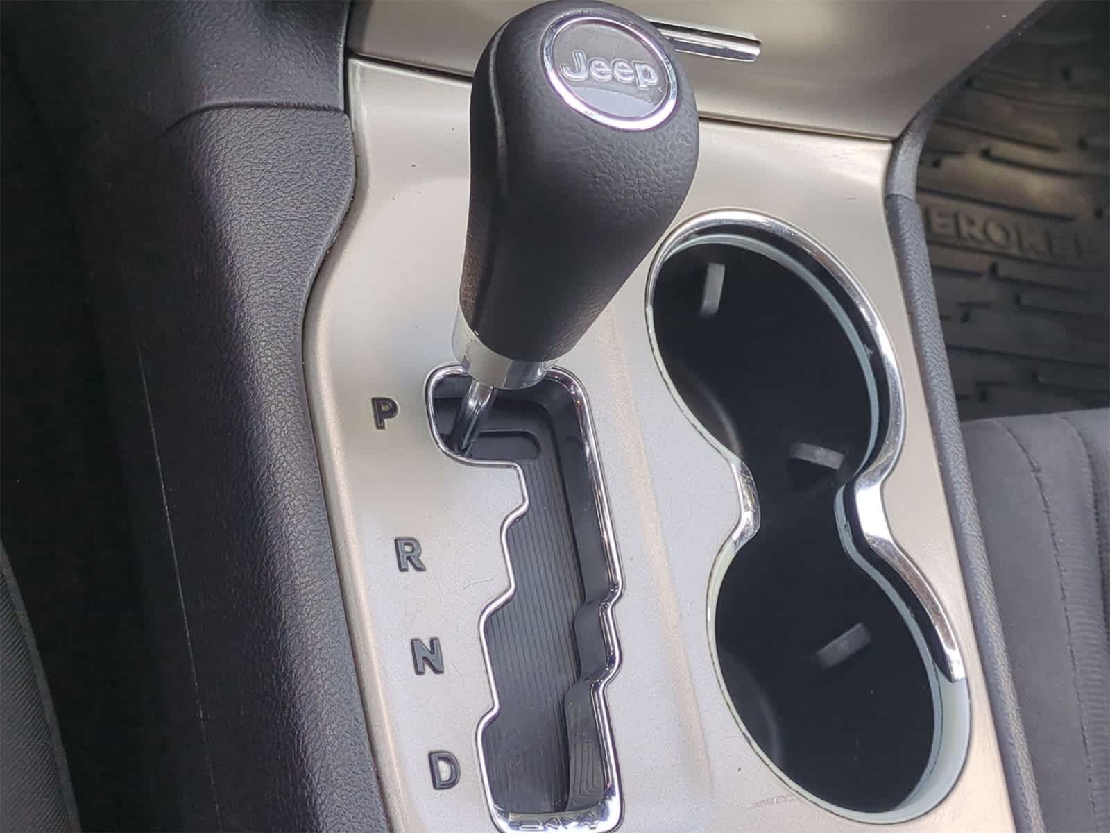 Thumbnail: 2012 Jeep Grand Cherokee - 28