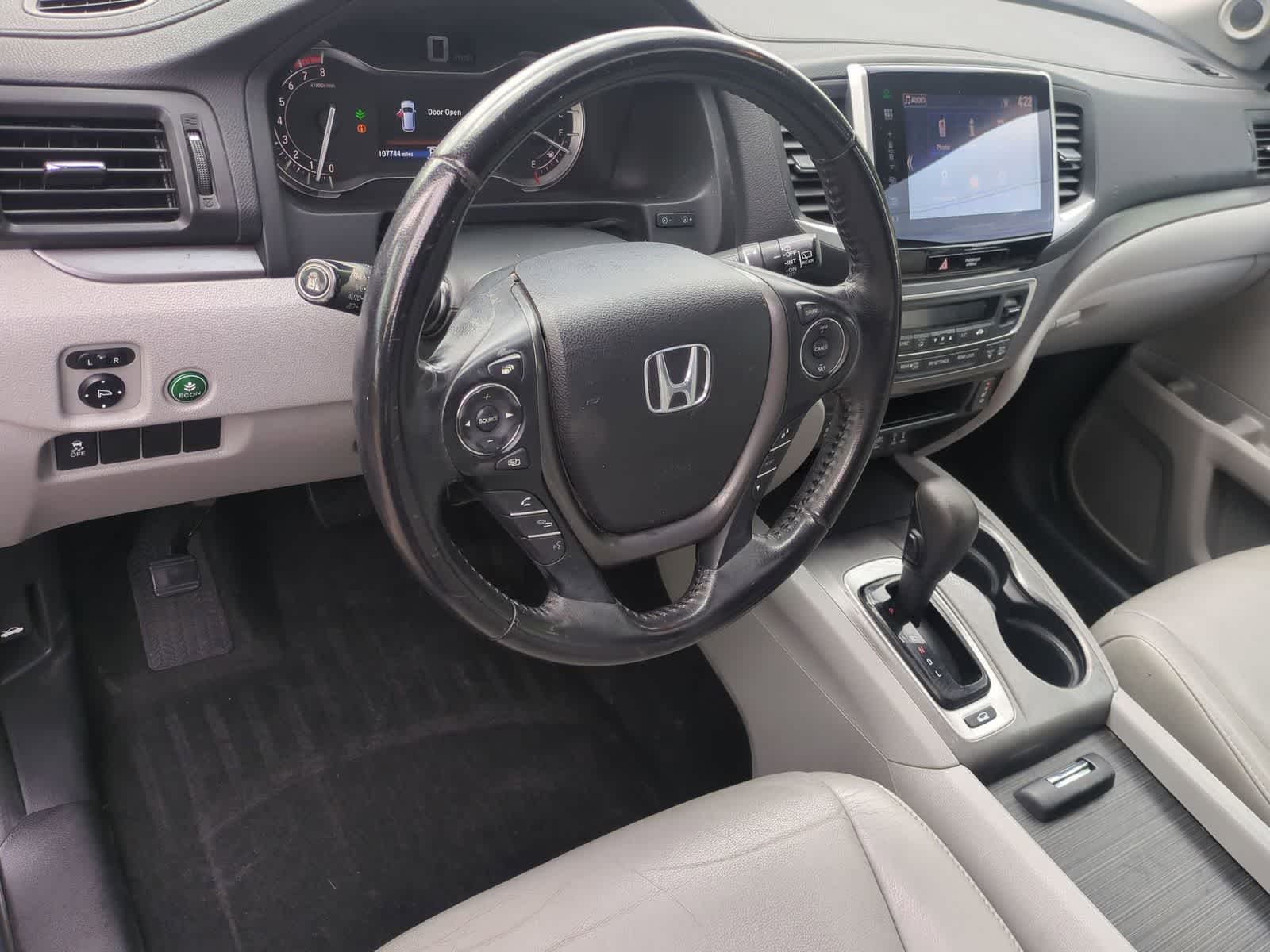 Thumbnail: 2016 Honda Pilot - 10