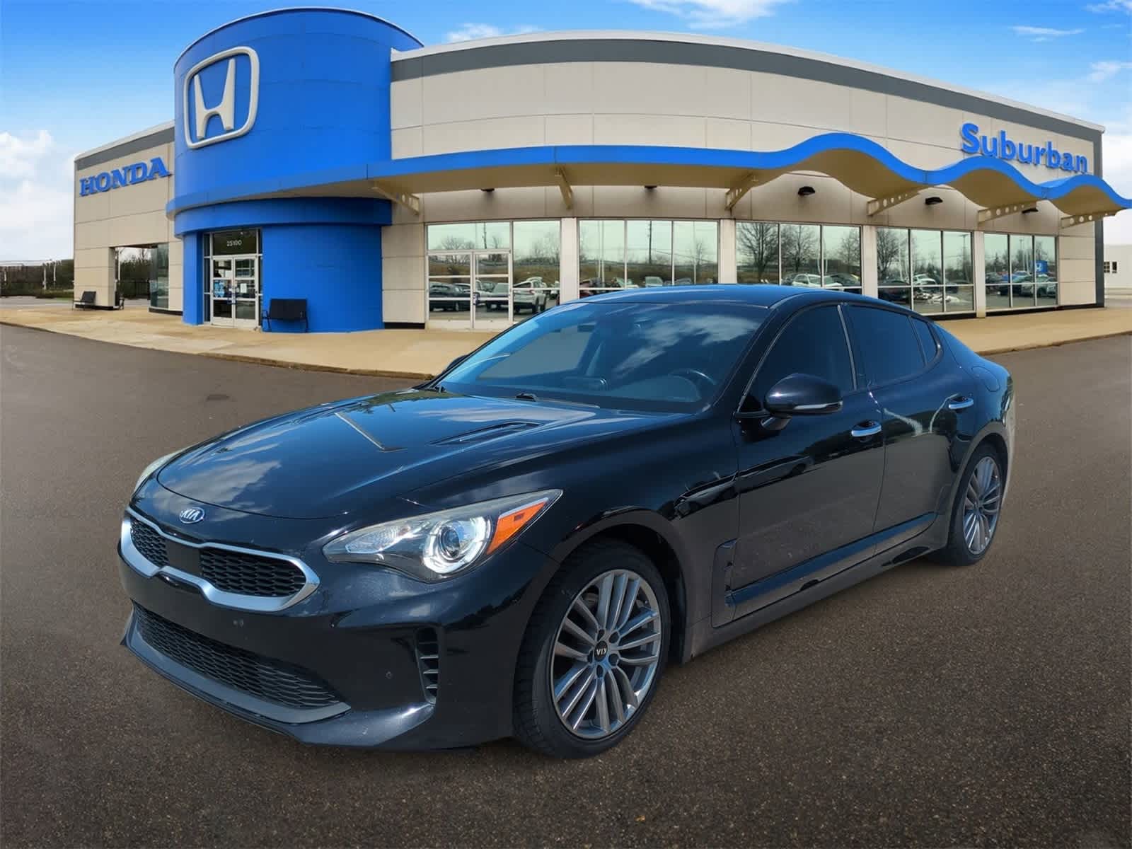 Thumbnail: 2018 Kia Stinger - 4